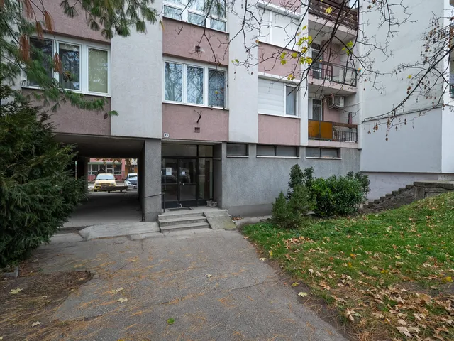 Eladó lakás Tata 55 nm