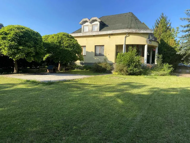 Eladó ház Felcsút 218 nm