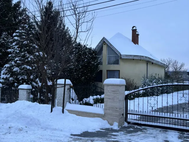 Eladó ház Felcsút 218 nm