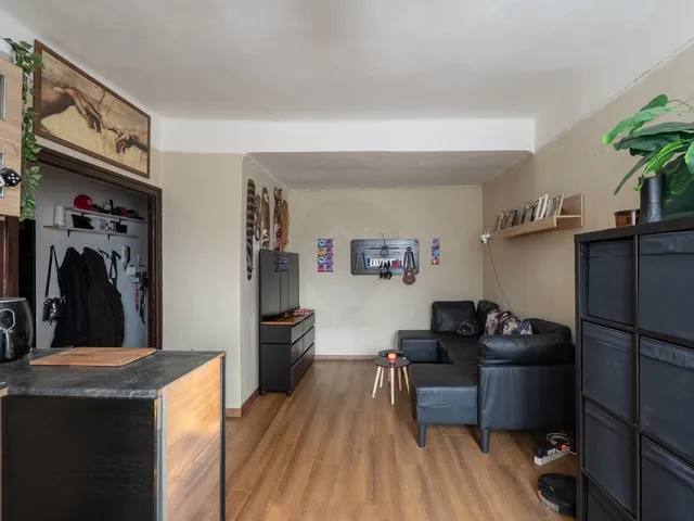 Eladó lakás Tatabánya, Újváros 33 nm