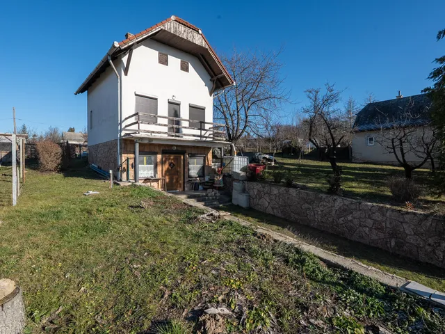 Eladó ház Baj 87 nm