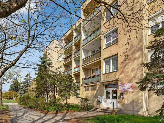 Kiadó lakás Tatabánya, Dózsakert 53 nm