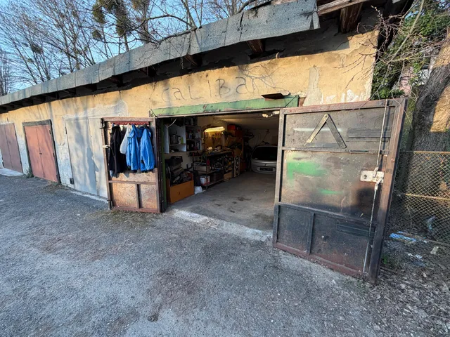 Eladó garázs Tatabánya 19 nm