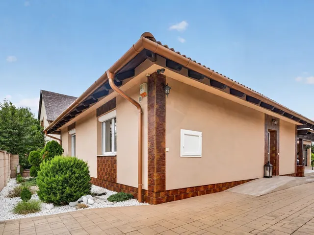 Eladó ház Környe 172 nm