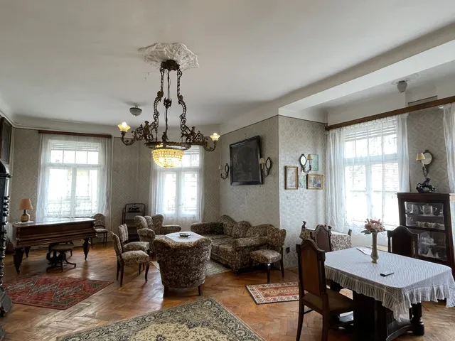 Eladó lakás Budapest IX. kerület, Belső Ferencváros 185 nm