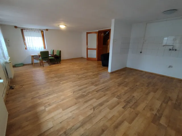 Eladó ház Kartal 200 nm