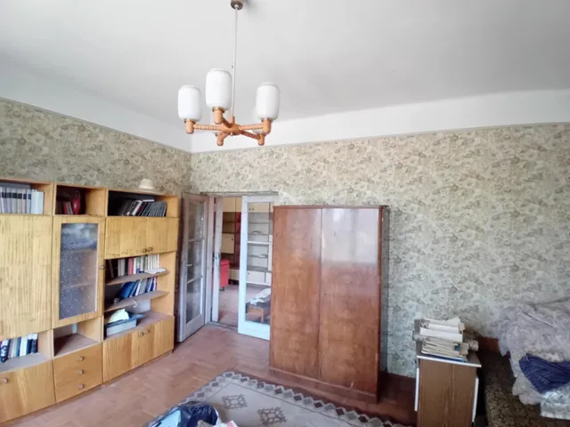 Eladó ház Zsámbok 240 nm