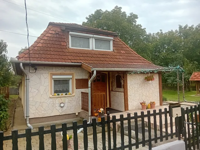 Eladó ház Feldebrő 62 nm