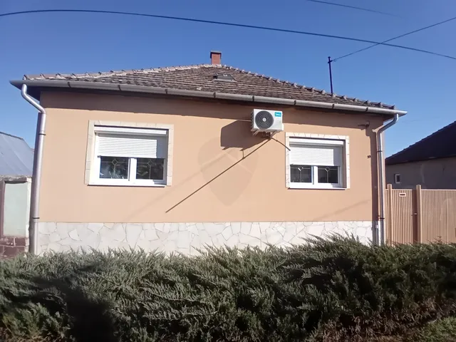 Eladó ház Feldebrő 100 nm
