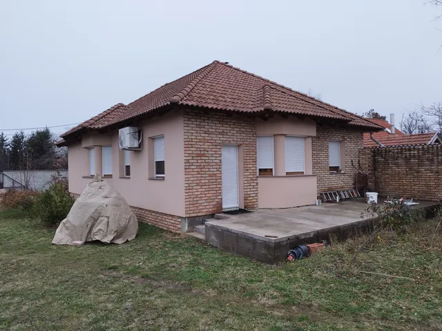 Eladó ház Kerekharaszt 98 nm