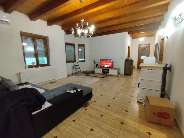 Eladó ház Kerekharaszt 98 nm