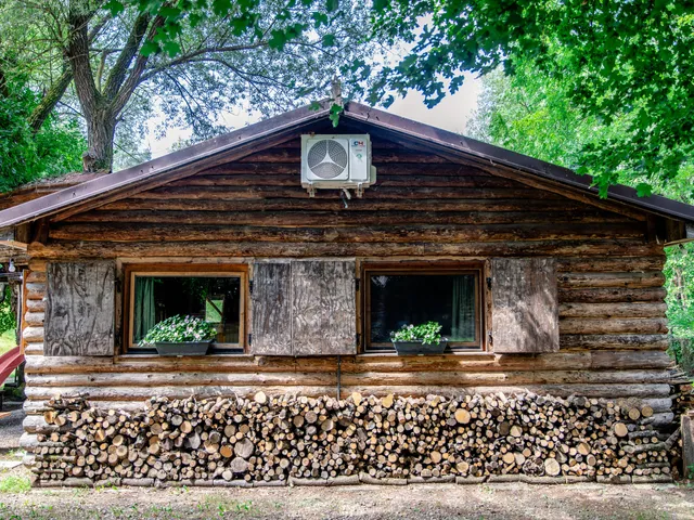 Eladó kereskedelmi és ipari ingatlan Sirok 720 nm