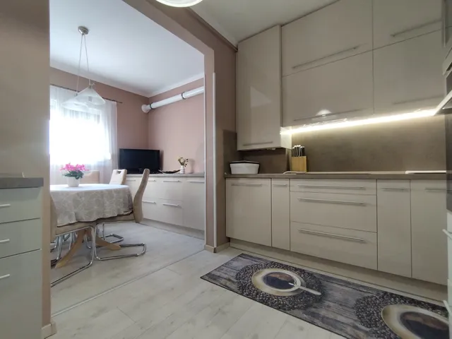 Eladó lakás Hatvan 64 nm