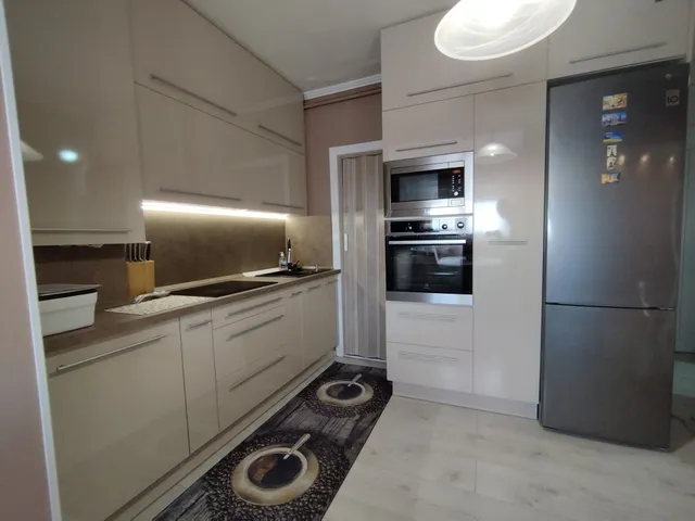 Eladó lakás Hatvan 64 nm