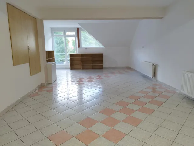 Kiadó kereskedelmi és ipari ingatlan Hatvan