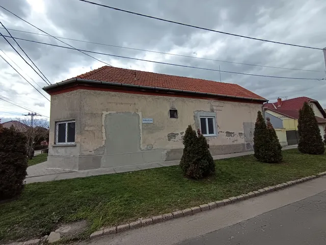 Eladó ház Hatvan 160 nm