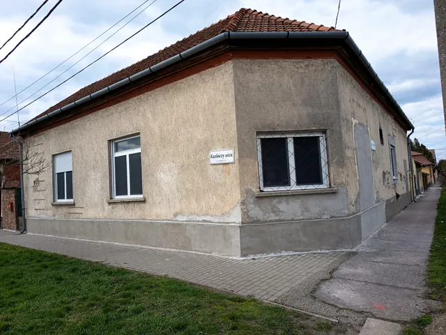 Eladó ház Hatvan 160 nm