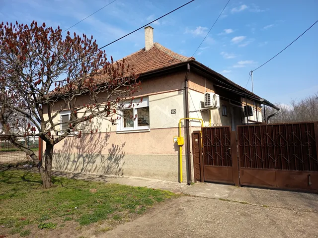 Eladó ház Hatvan 1107 nm