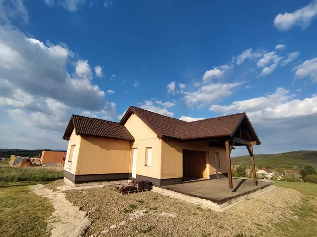 Eladó ház Püspökhatvan 109 nm