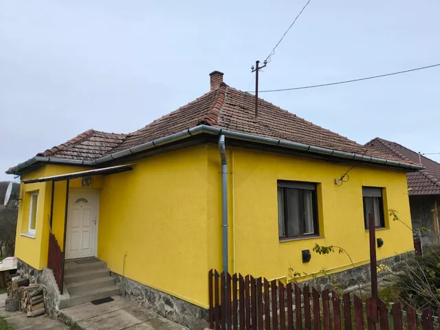 Eladó ház Alsótold 72 nm