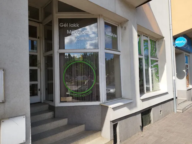 Kiadó kereskedelmi és ipari ingatlan Hatvan 49 nm