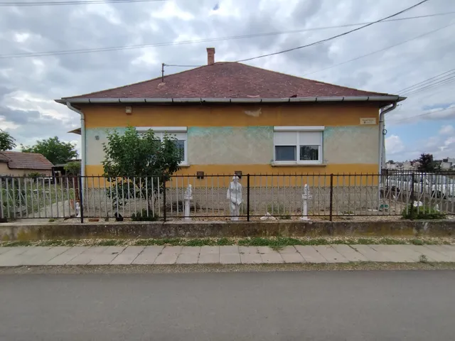 Eladó ház Pusztamonostor 85 nm