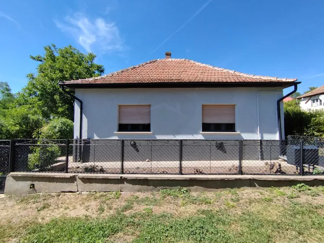 Eladó ház Ecséd 97 nm