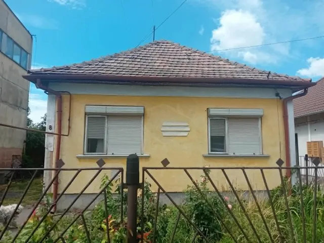Eladó ház Füzesabony 75 nm