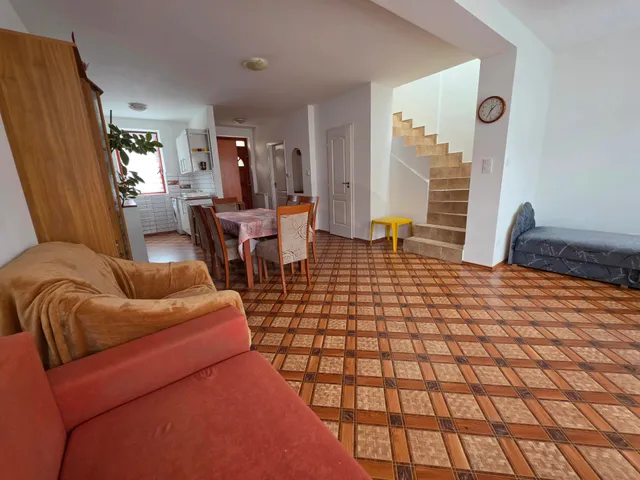 Eladó lakás Aszód 68 nm