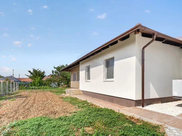Eladó ház Kartal 117 nm