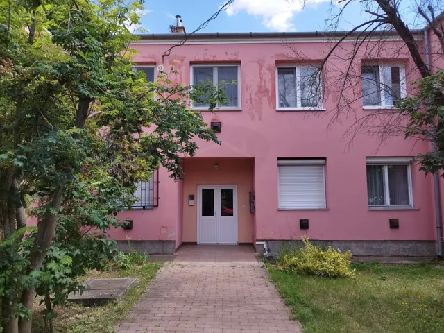 Eladó lakás Aszód 54 nm