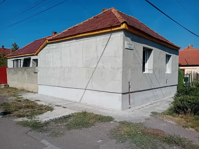 Eladó ház Hatvan 90 nm