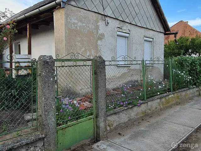 Eladó ház Balkány 45 nm