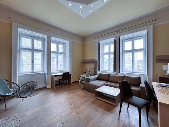 Eladó lakás Budapest VI. kerület 84 nm