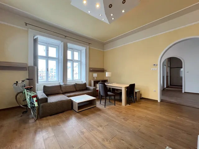 Eladó lakás Budapest VI. kerület 84 nm