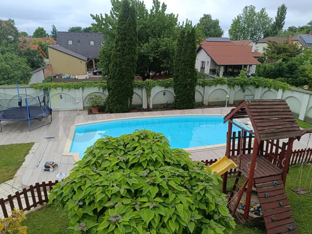 Eladó ház Szeged, Újszeged, Radnóti utca 619 nm