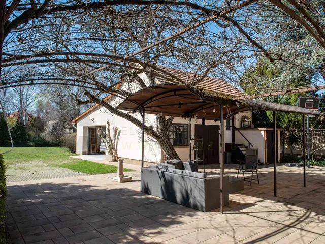 Eladó ház Szeged, Újszeged 160 nm