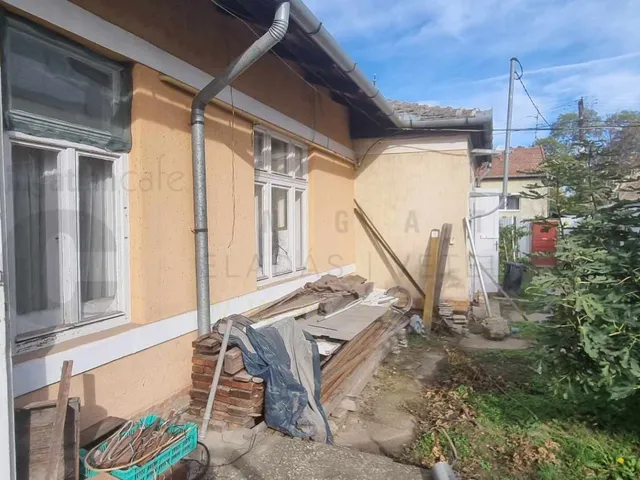 Kiadó ház Szeged, Móraváros 100 nm