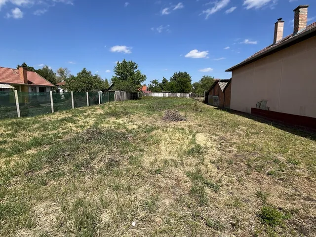 Eladó telek Sándorfalva 995 nm
