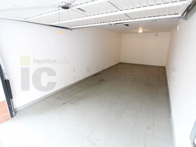 Kiadó garázs Szeged, Belváros 21 nm