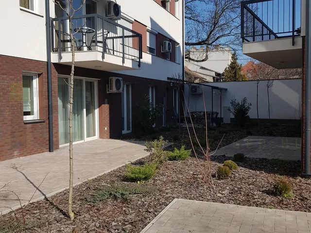 Kiadó lakás Szeged, Alsóváros 54 nm