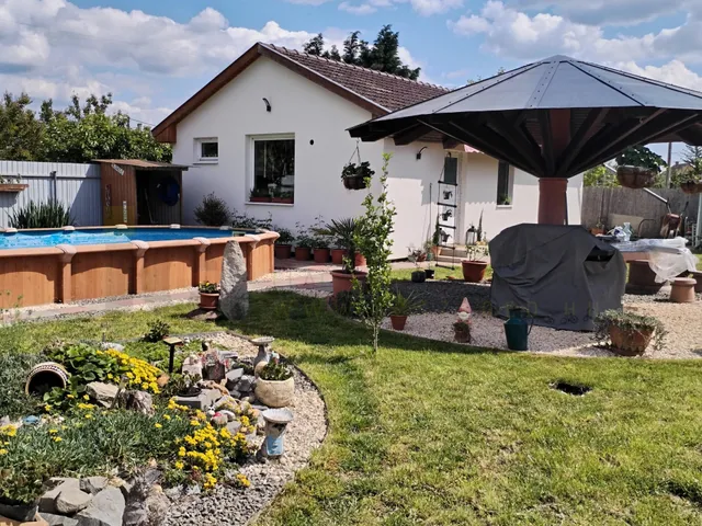 Eladó ház Deszk 120 nm