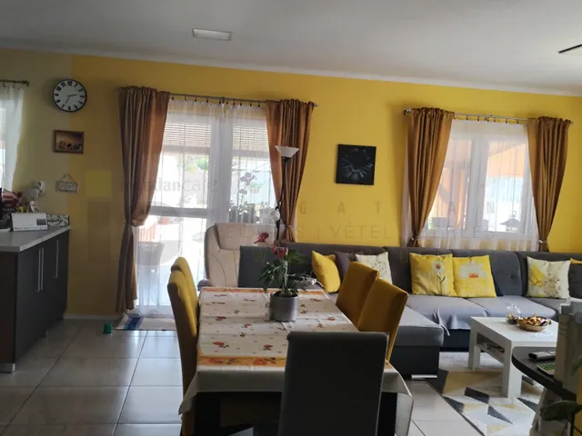 Eladó ház Deszk 120 nm