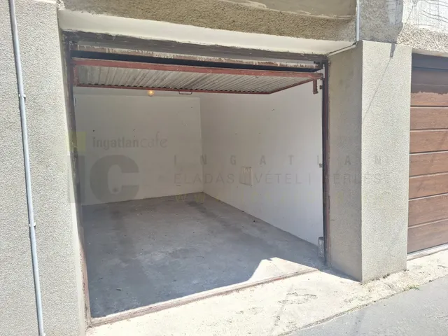Kiadó garázs Szeged, Alsóváros 13 nm