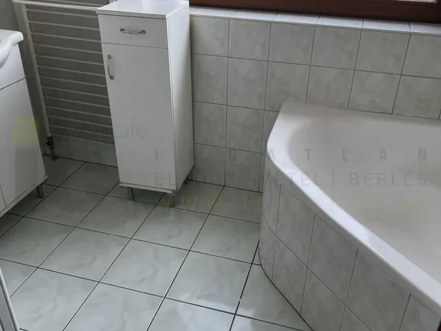 Kiadó lakás Szeged, Belváros, Batthyány utca 70 nm