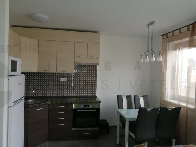 Kiadó lakás Szeged, Alsóváros 40 nm