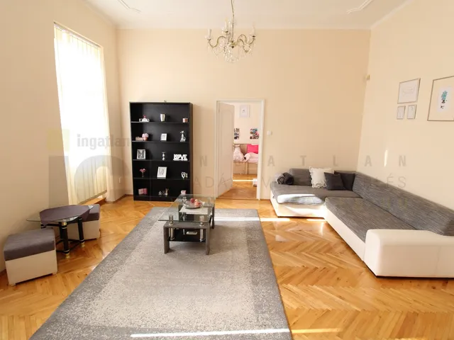 Eladó lakás Szeged, Belváros, Bólyai János utca 106 nm