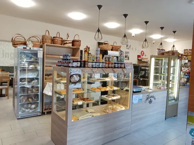 Eladó kereskedelmi és ipari ingatlan Földeák 92 nm