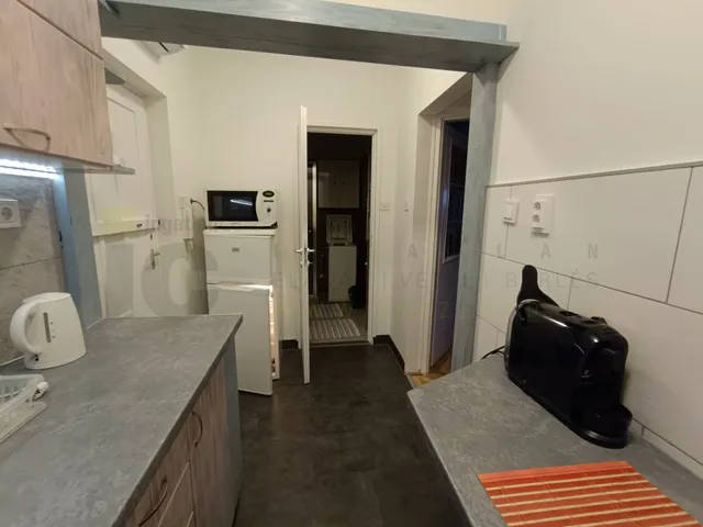 Kiadó lakás Szeged, Móraváros 32 nm