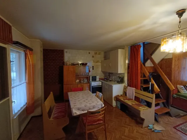 Eladó üdülő és hétvégi ház Szeged, Sziksós 75 nm